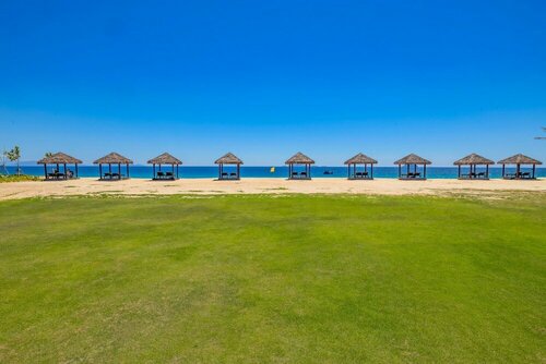 Гостиница Wyndham Grand KN Paradise Cam Ranh в Камрани