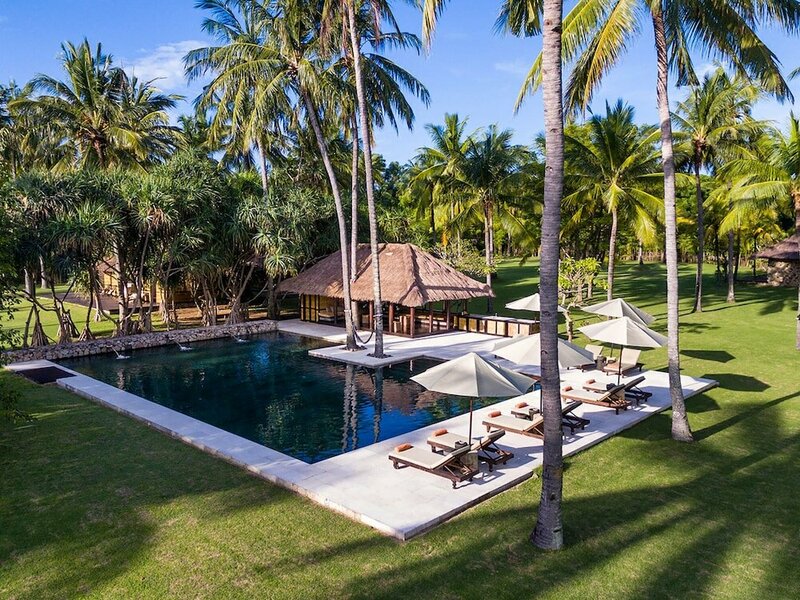 Гостиница Sira Beach House