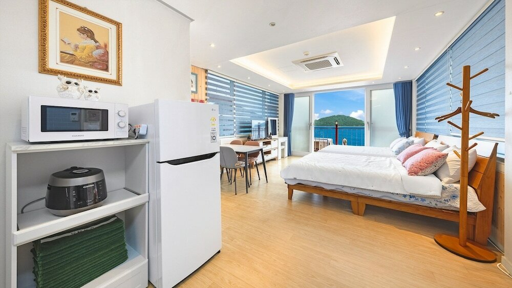 Фото Yeosu Mogwa Pension