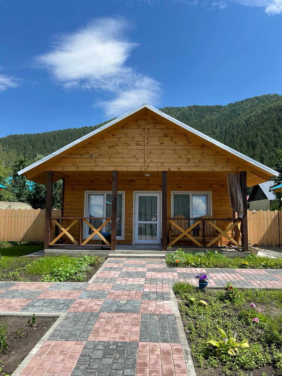 Фото отеля 2