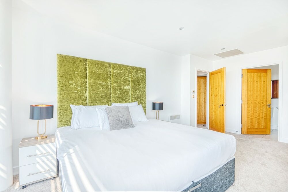 Фото Jibbs Corner Penthouse Apartment