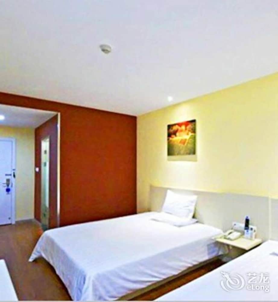 Фото Mercure Qingdao Downtown