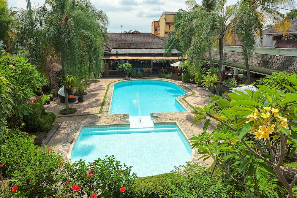 Фото Hotel Montana Dua Malang