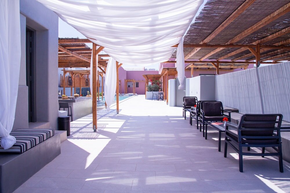 Фото Terra Nera Suites Santorini