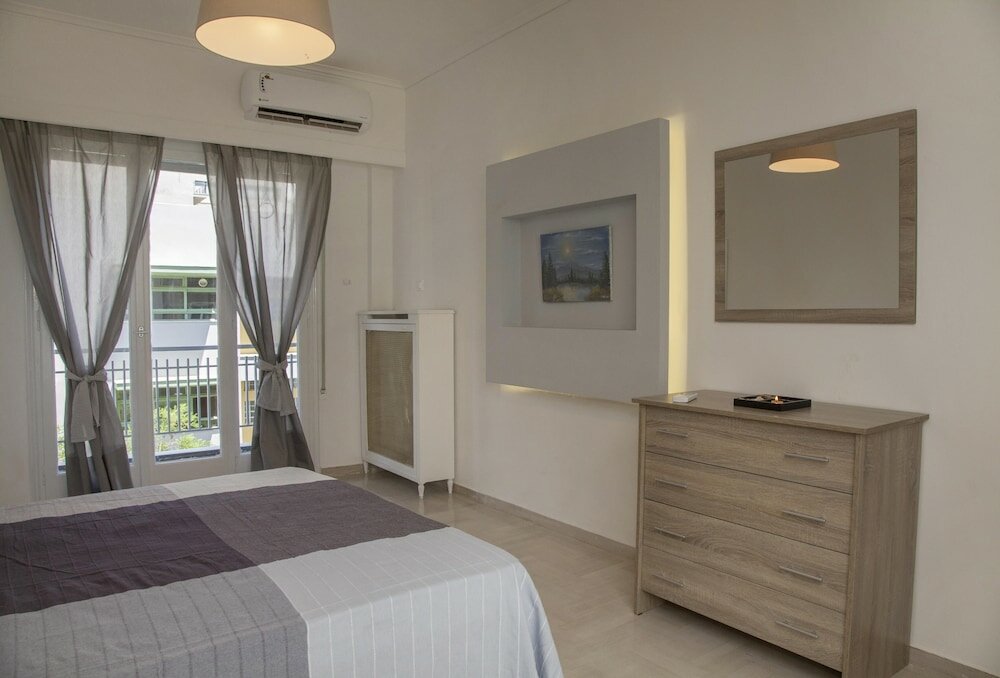 Фото Athens Gem near Archaeological Museum by Ghh