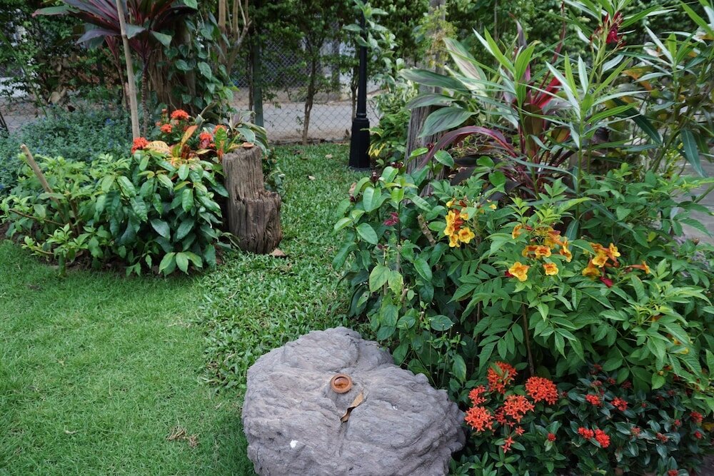 Фото Tha Ma-O Bouteak Homestay