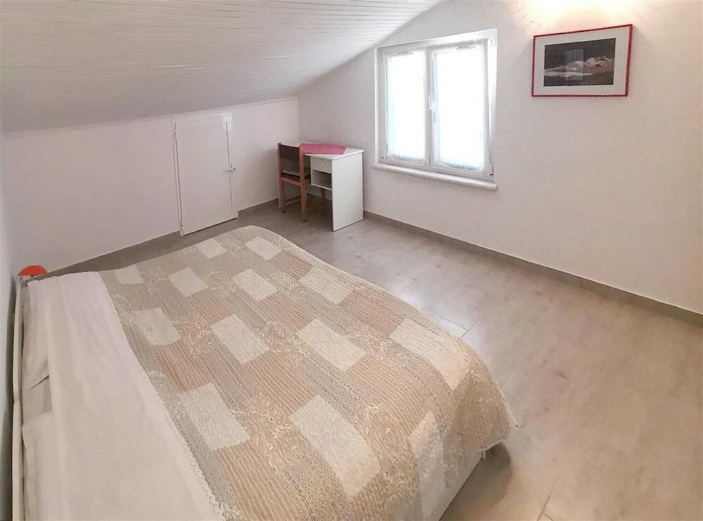 Фото Mate - Free Parking - A4