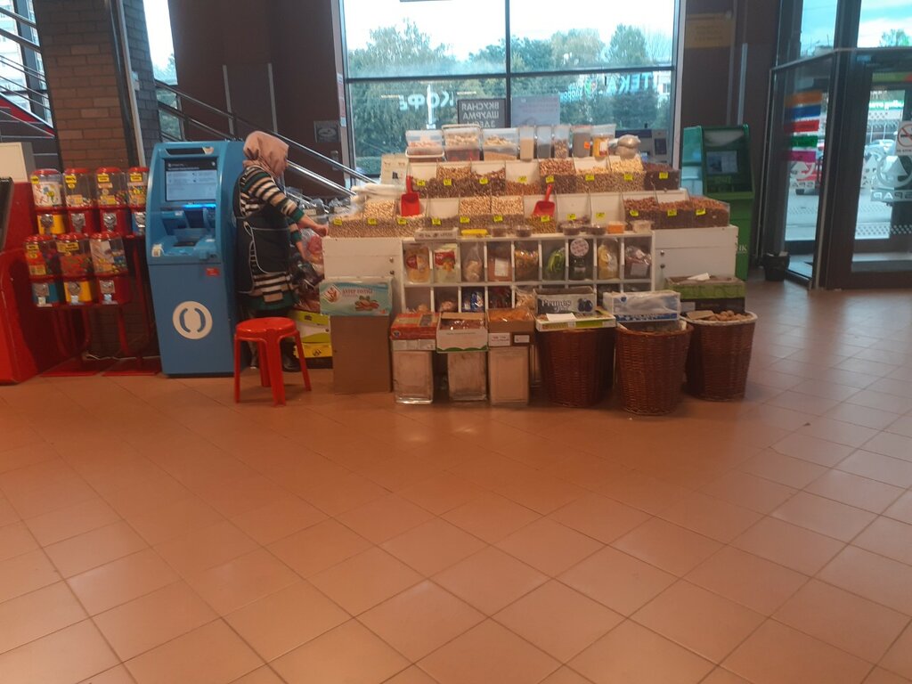 Nuts, snacks, dried fruits Орехи и сухофрукты, Tula, photo