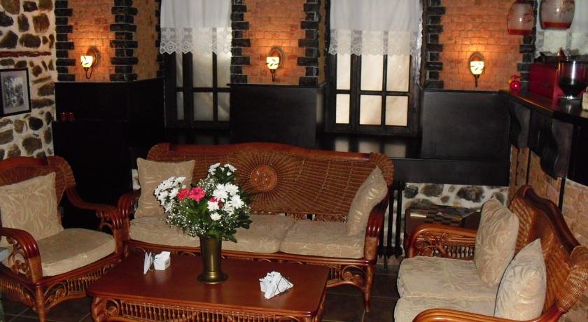 Фото Guest House Bujtina Leon