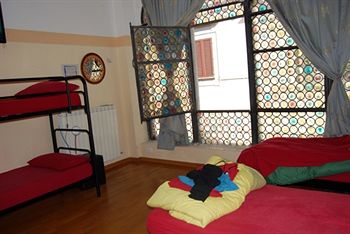 Фото Walking Street Hostel