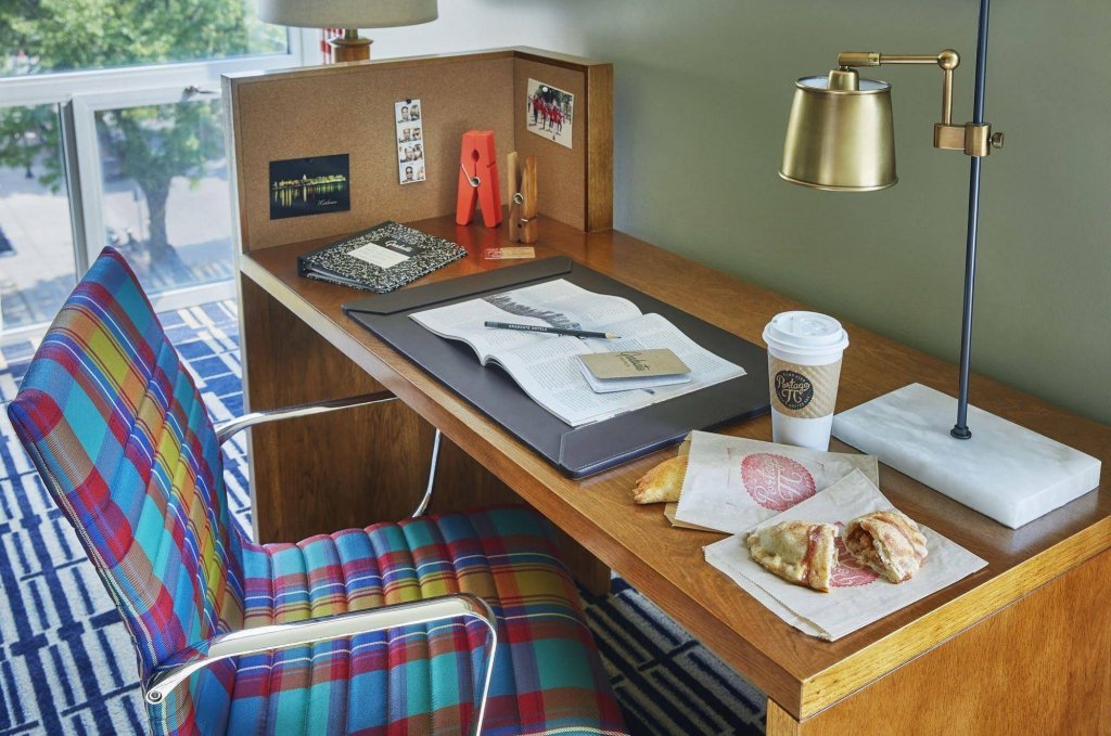 Фото Graduate Madison