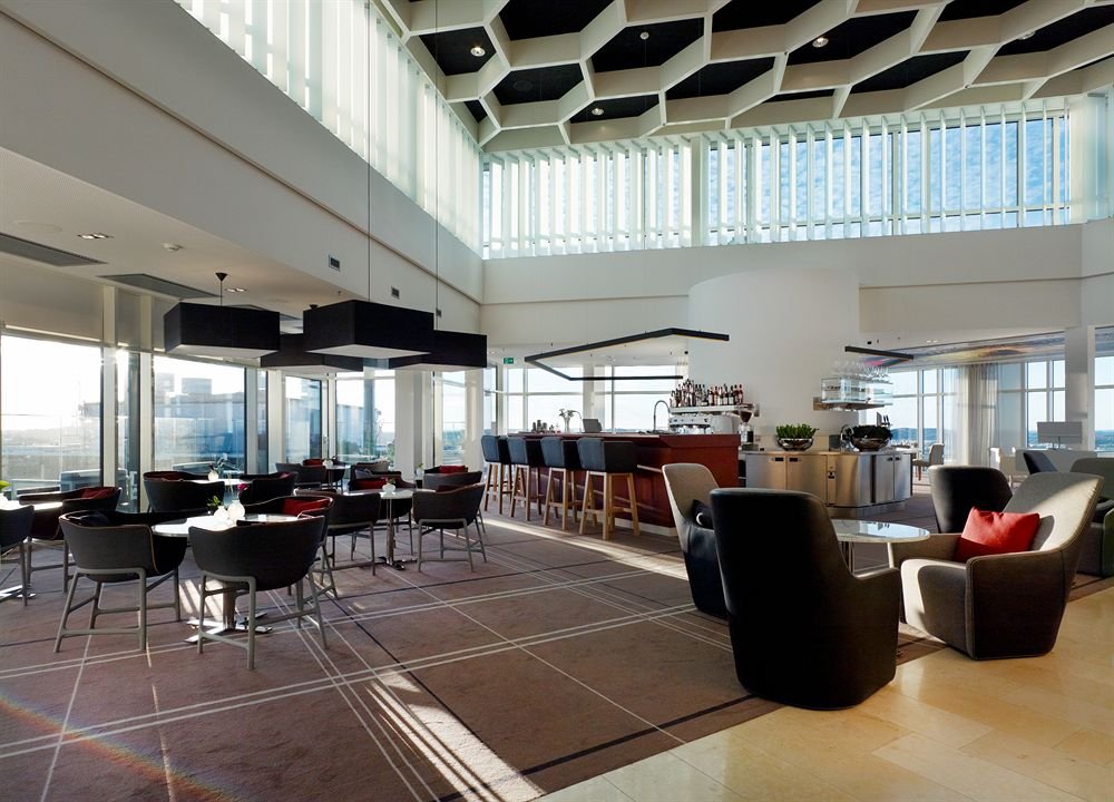 Фото Upper House