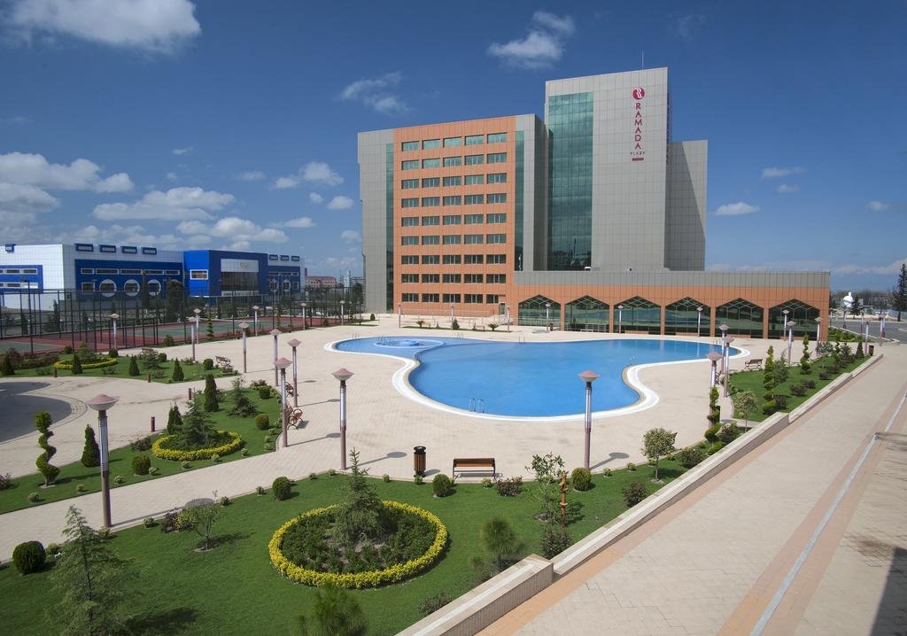 Фото Ramada Plaza by Wyndham Gence