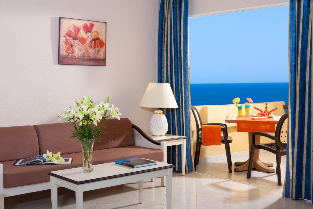 Фото Marino Hotel Tenerife