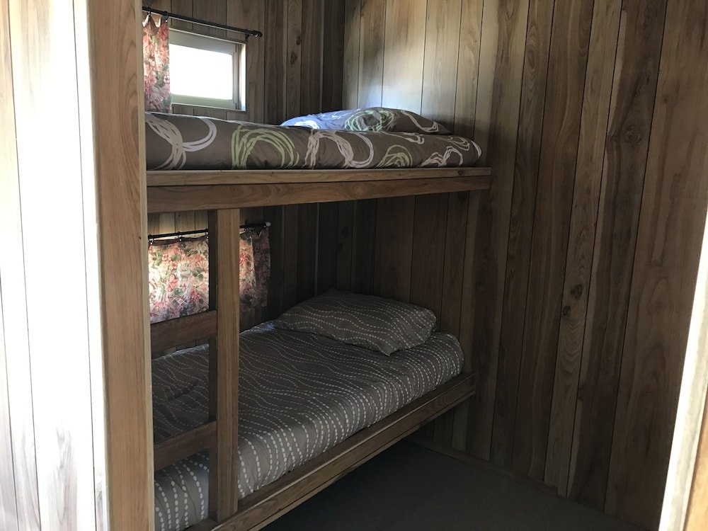 Фото The Waterwheel Beach Cabins - Caravan Park