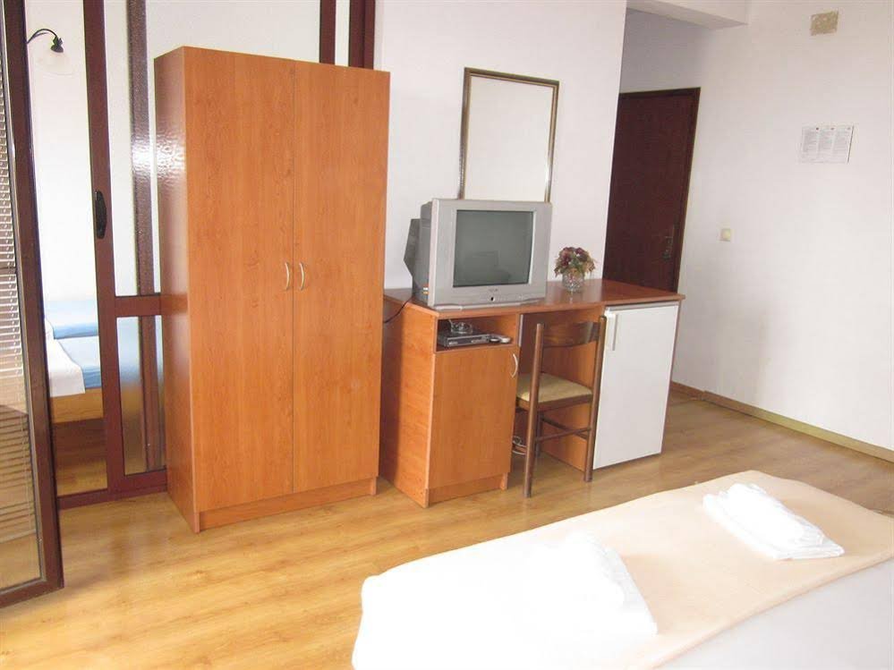 Фото Adriatic Apartments