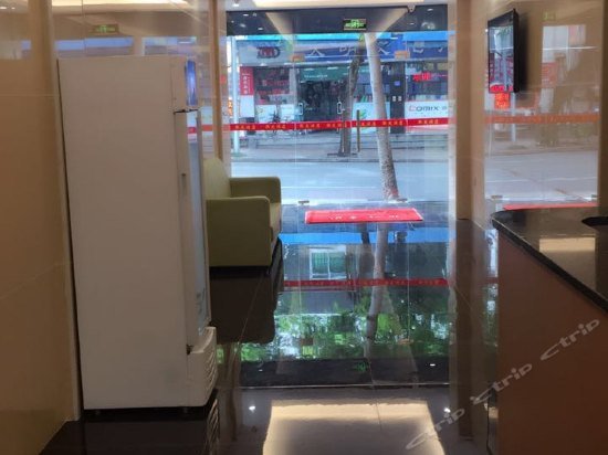 Фото Zhuhai Lian Fa Hotel