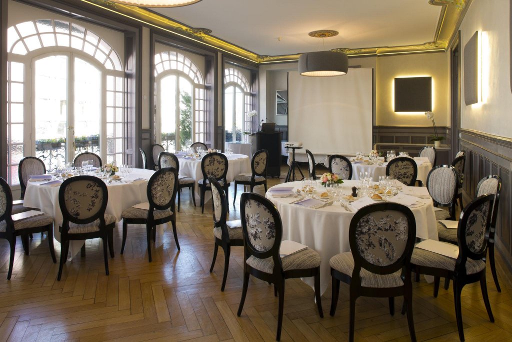 Фото Hotel Longemalle