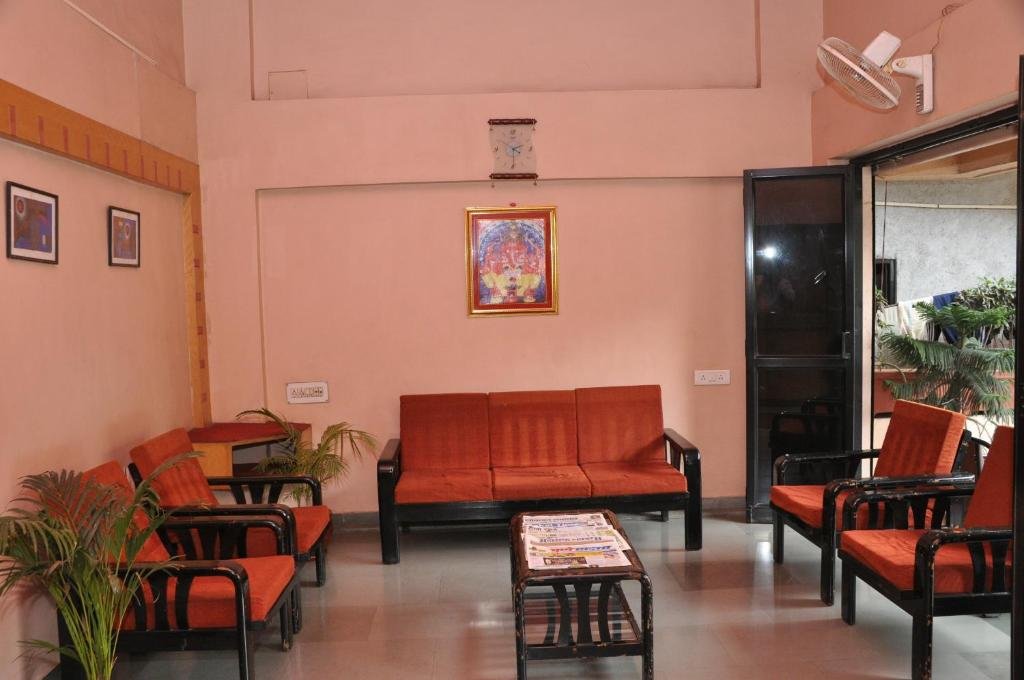 Фото Hotel Suraj Lodge