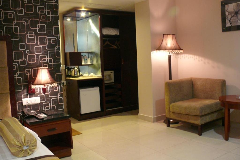 Фото Hotel Gateway Grandeur