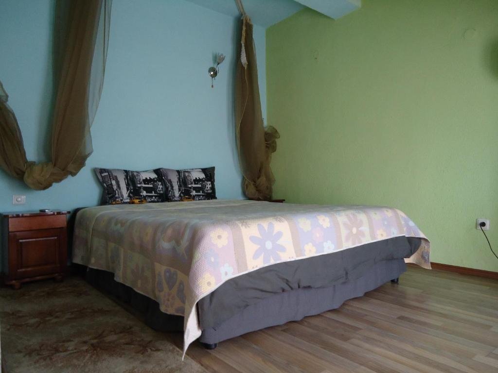 Фото Dionis Hotel