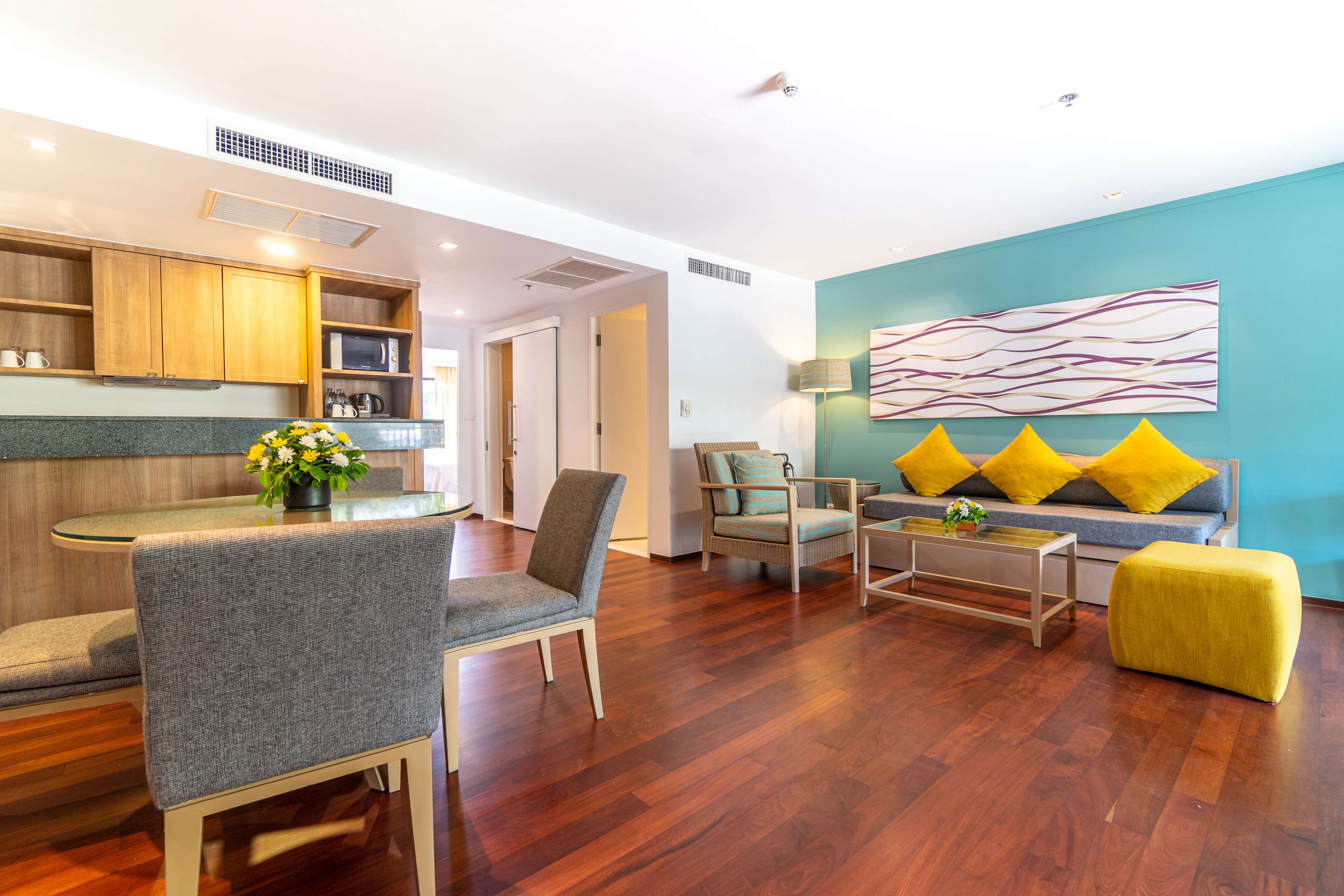 Фото Radisson Resort and Suites Phuket