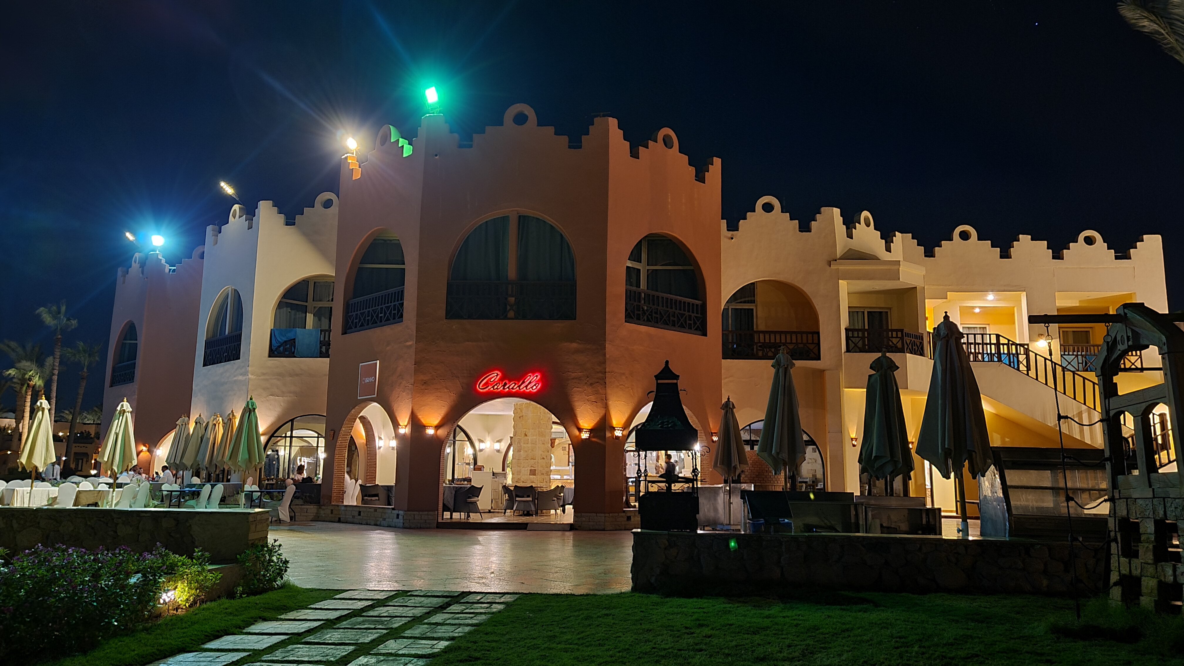 Фото Nubian Village Hotel