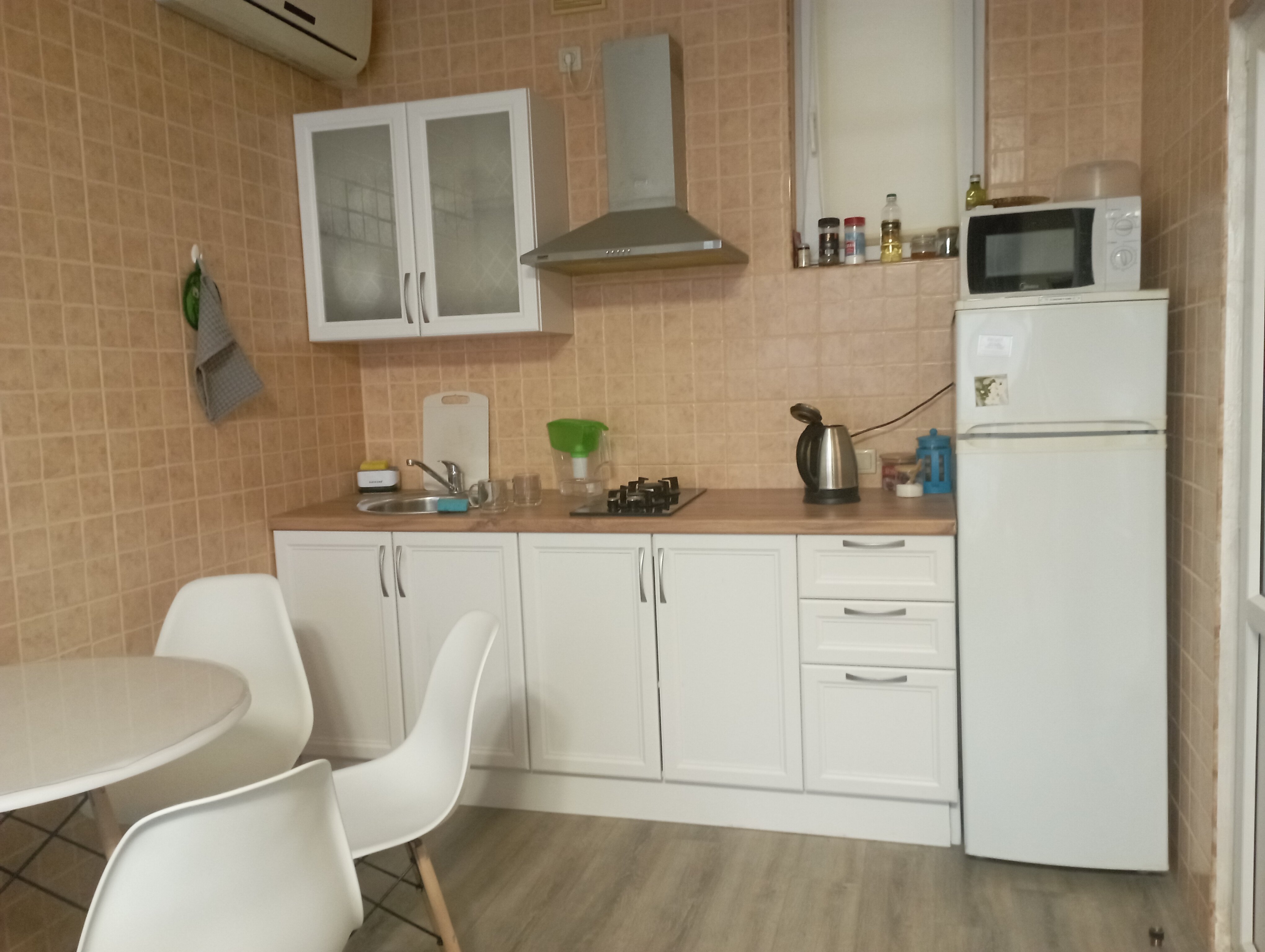 Фото Август