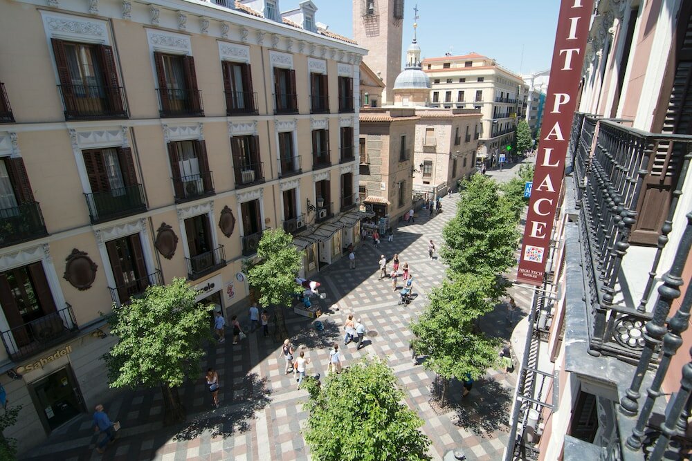 Фото Petit Palace Arenal