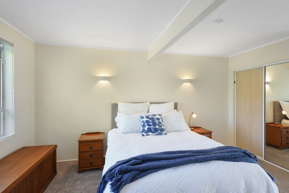 Фото Bright & Sunny Meadowbank - Gardens