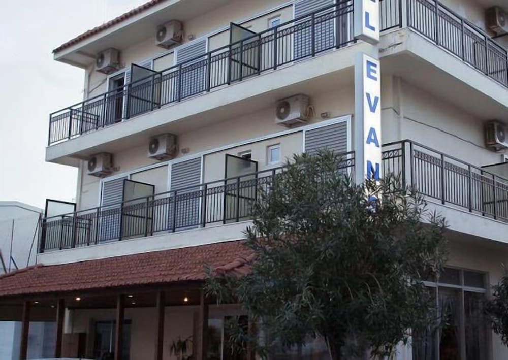 Фото Evans Hotel