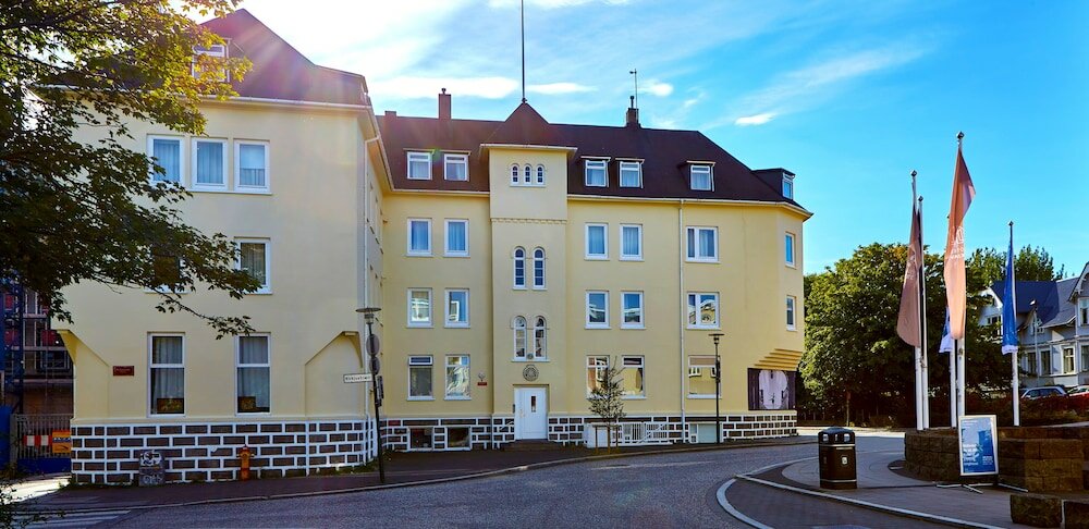 Фото отеля 1