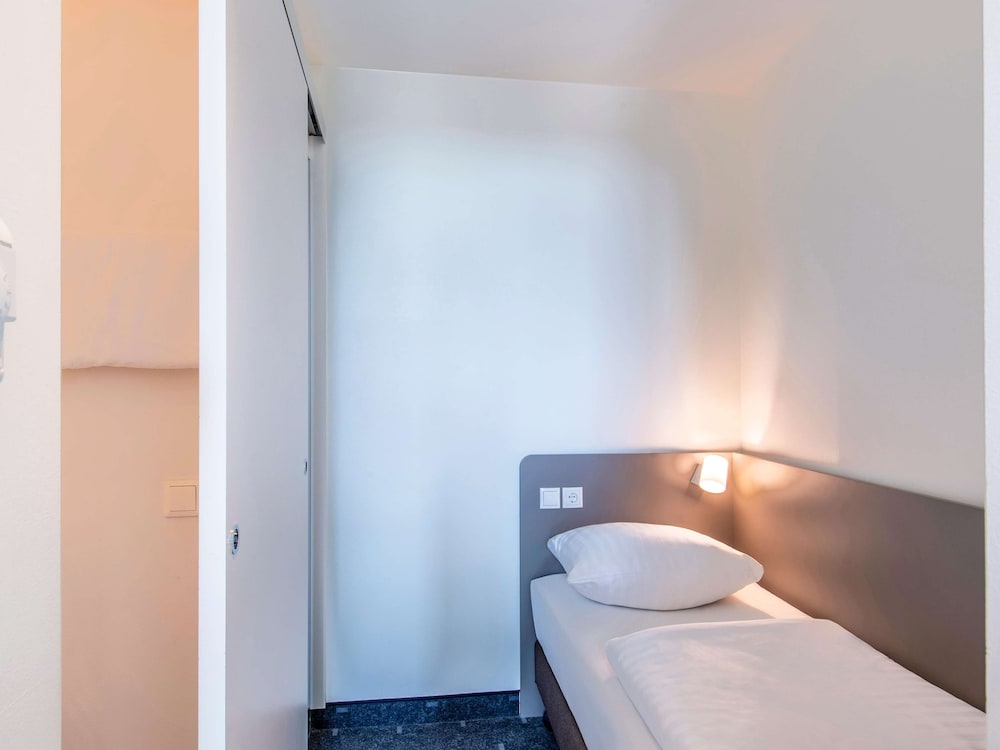 Фото B&b Hotel München-Trudering