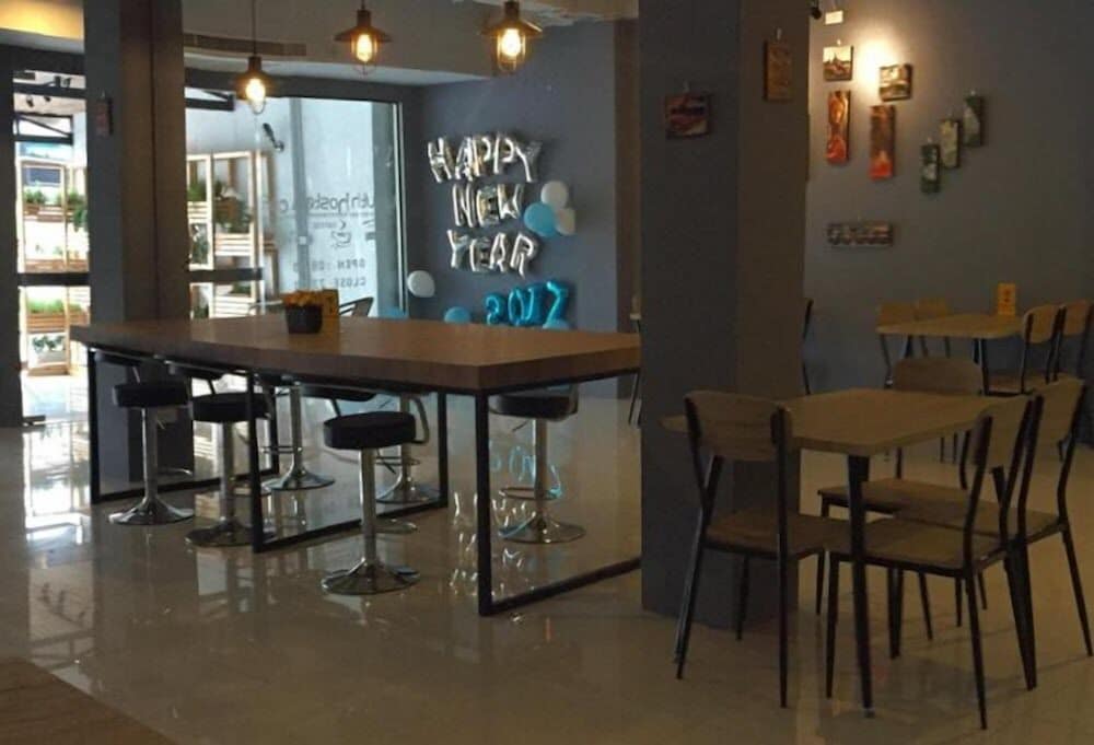 Фото Youth Hostel