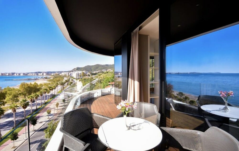 Фото Yacht Hotel