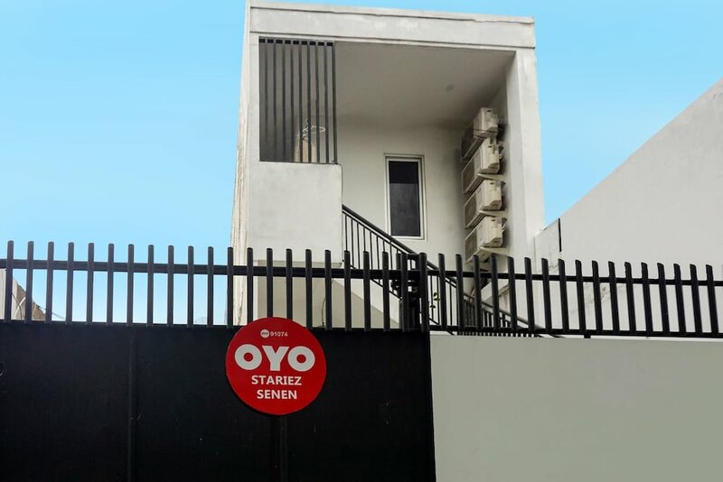 Гостиница Super Oyo 91074 Stariez Senen Syariah