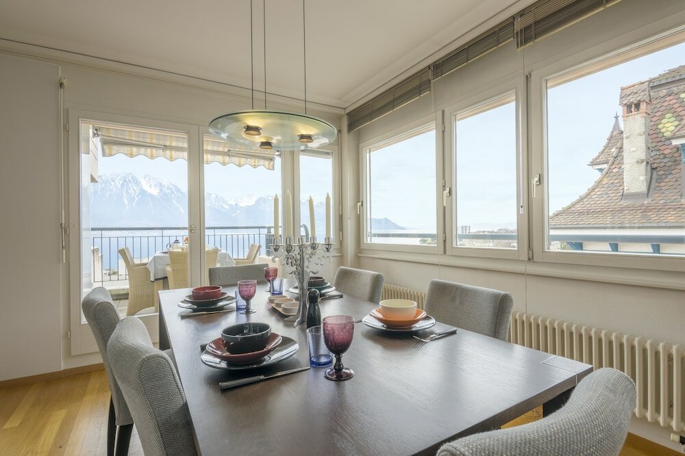 Фото Alpine Stunning Apartment in Montreux