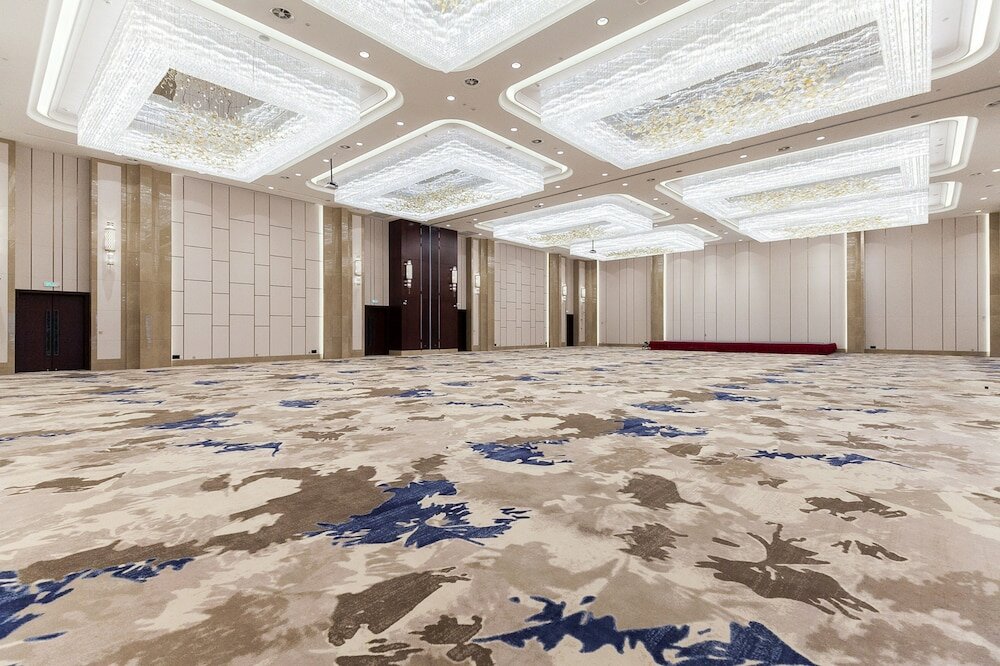 Фото Jinyi Jinglan Hotel