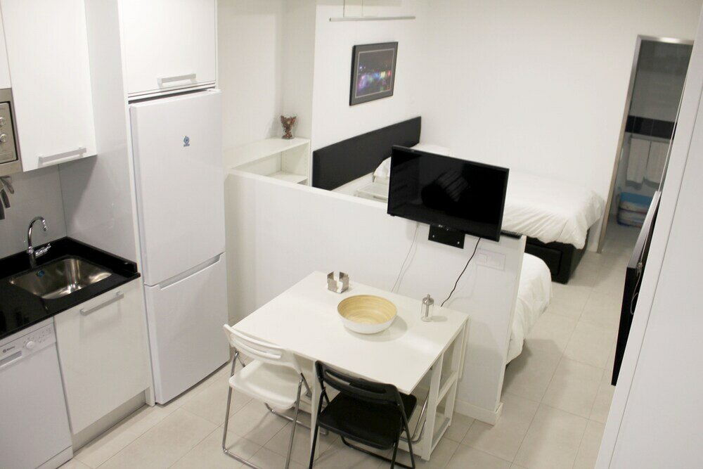 Фото Apartamentos Funway Hostel