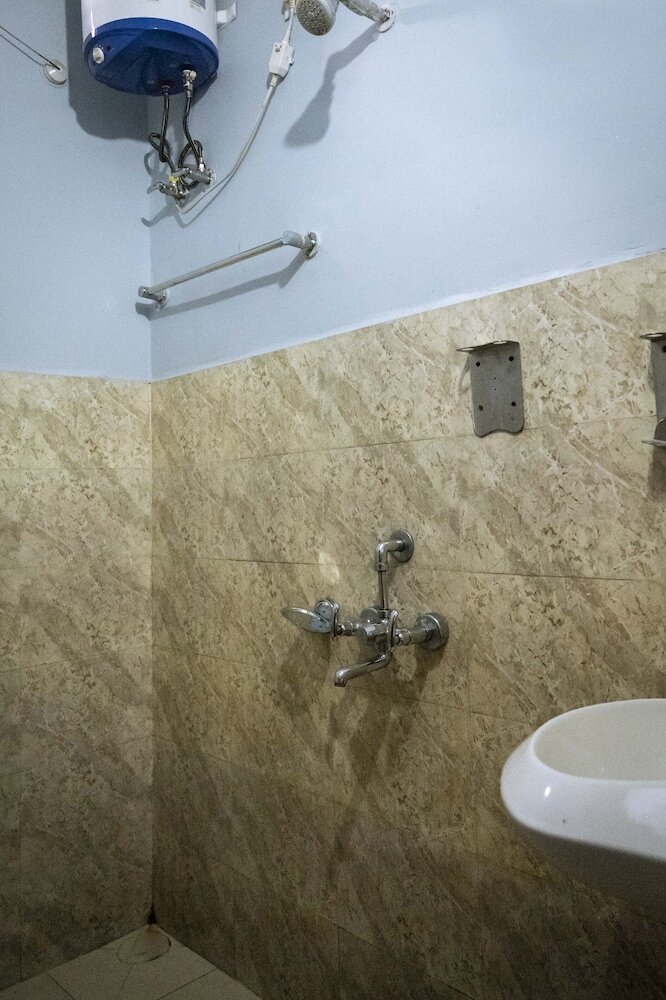 Фото Hotel Town and Country inn