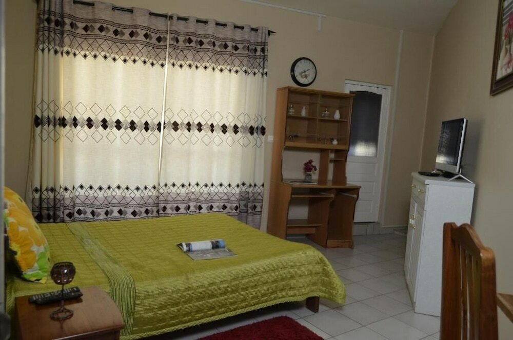 Фото Vannie Hotel