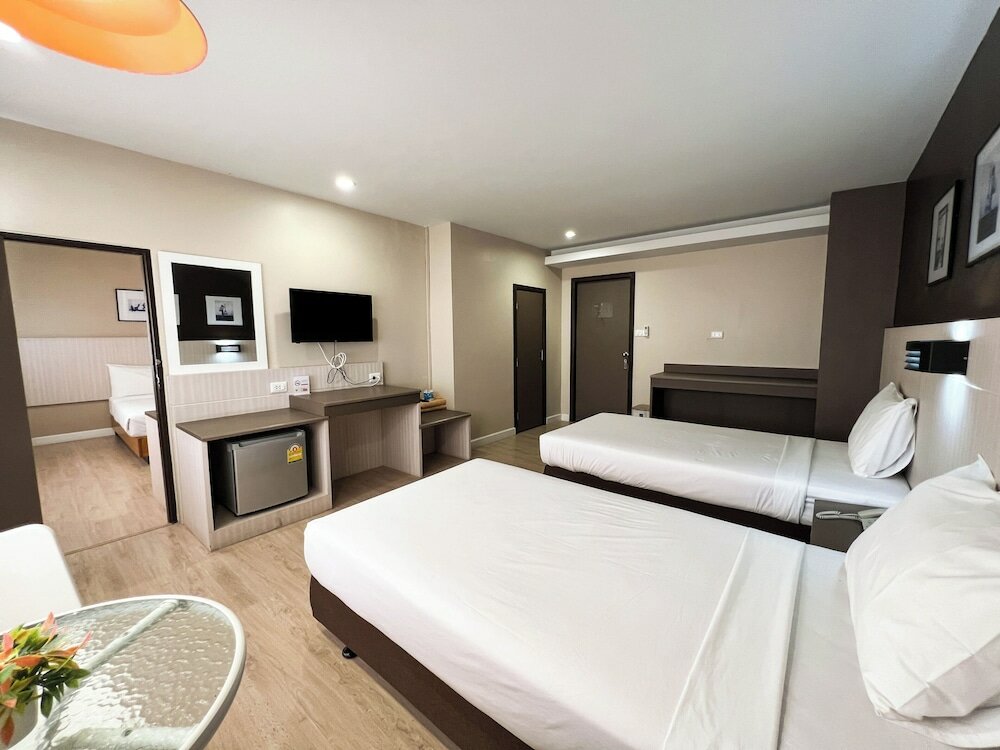 Фото Srivichai Hotel