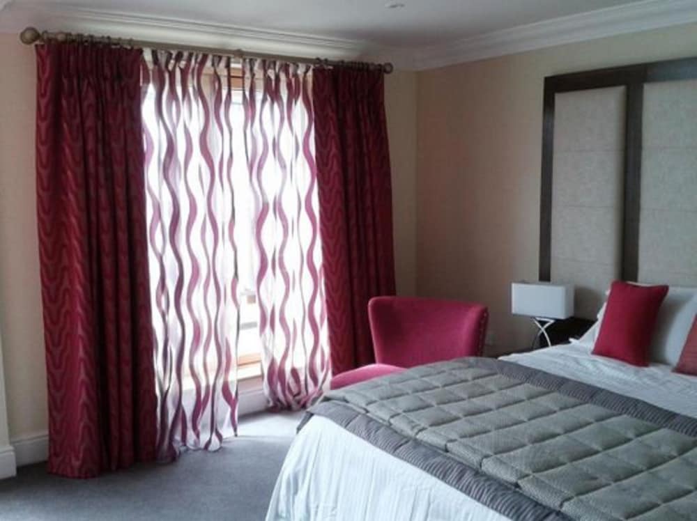 Фото Lensfield Hotel