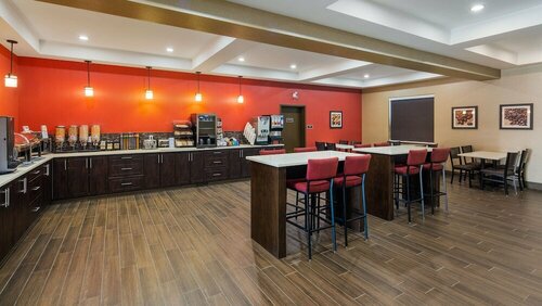 Гостиница Best Western Plus Kindersley Hotel