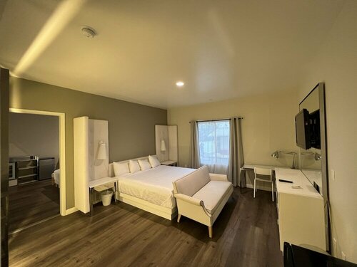 Гостиница Aspire Inn & Suites Orange в Оранже