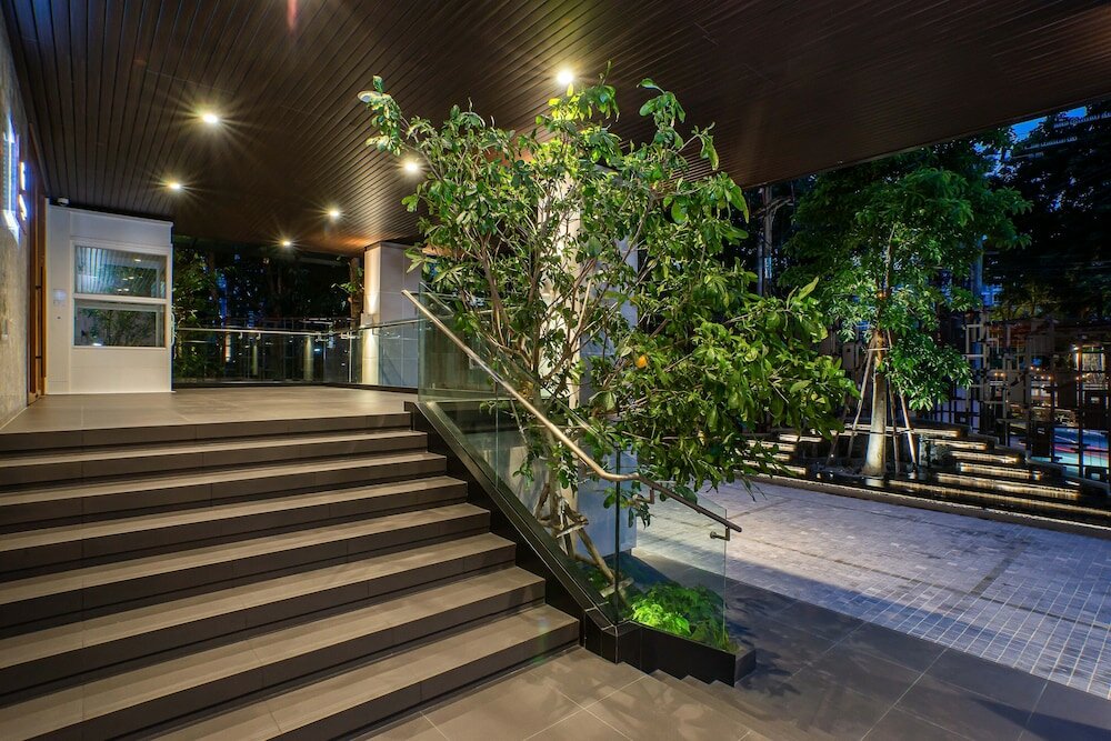 Фото Gardina Asoke Hotel & Residence