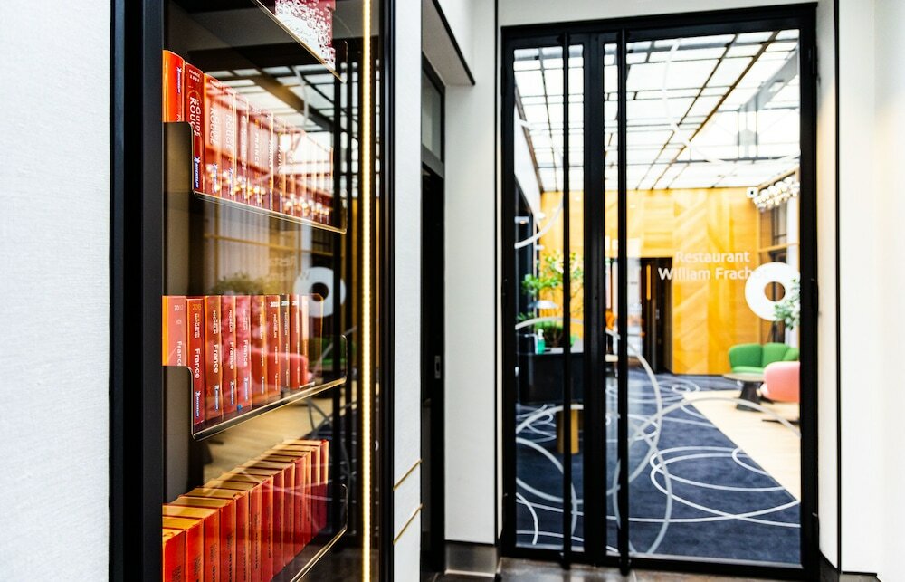 Фото Hostellerie Du Chapeau Rouge