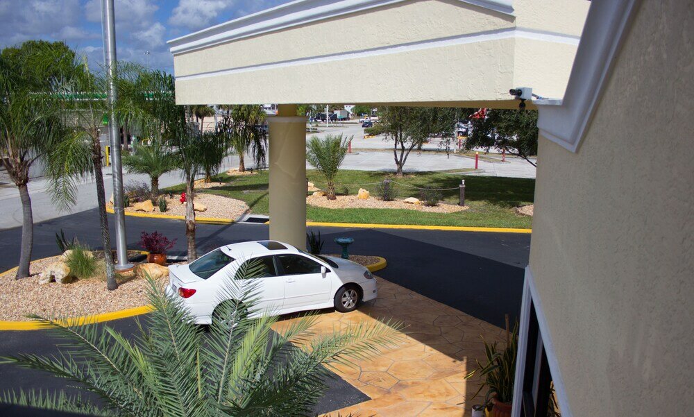 Фото At Home Inn