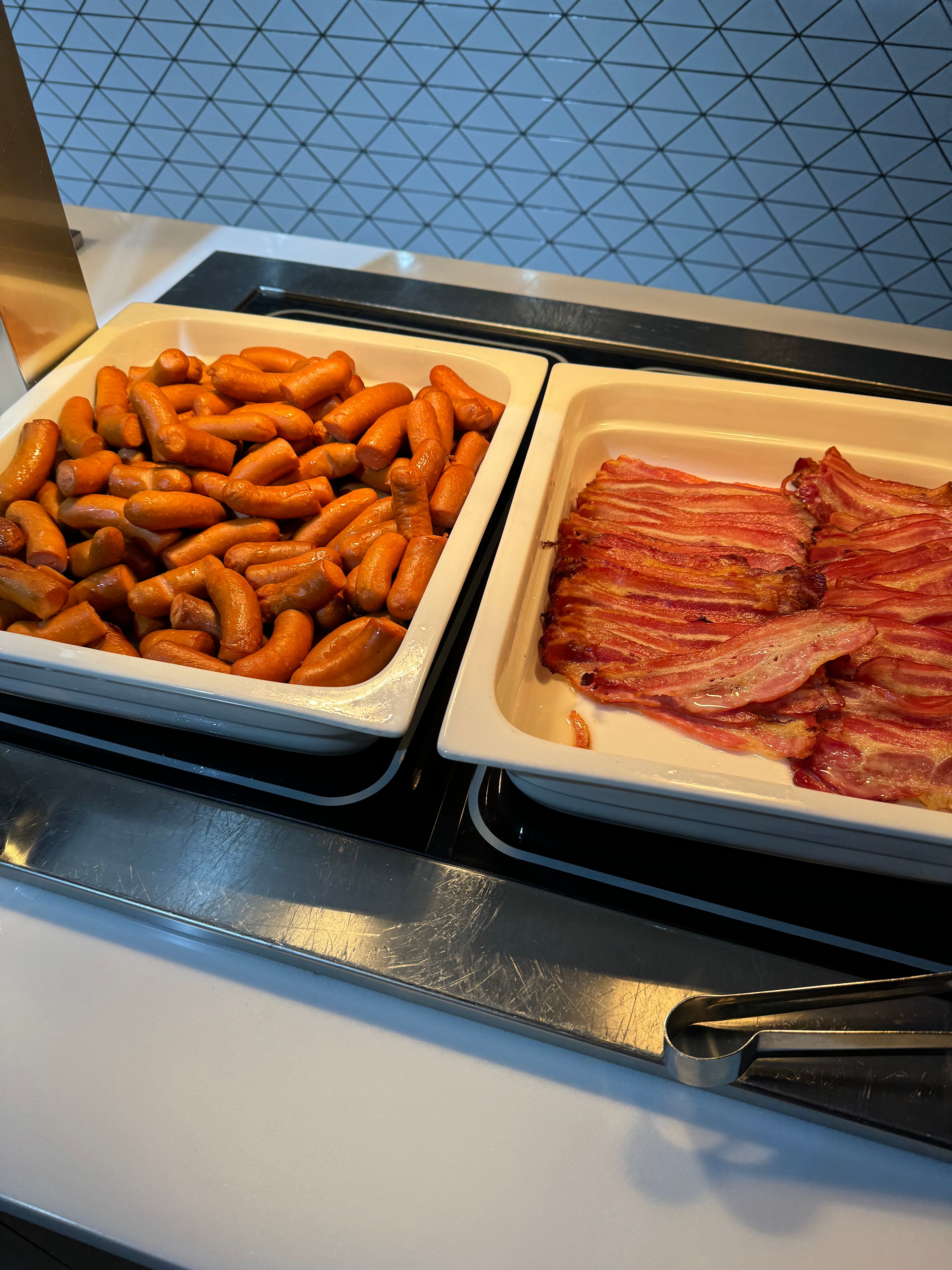 Фото Holiday Inn Yerevan Republic Square