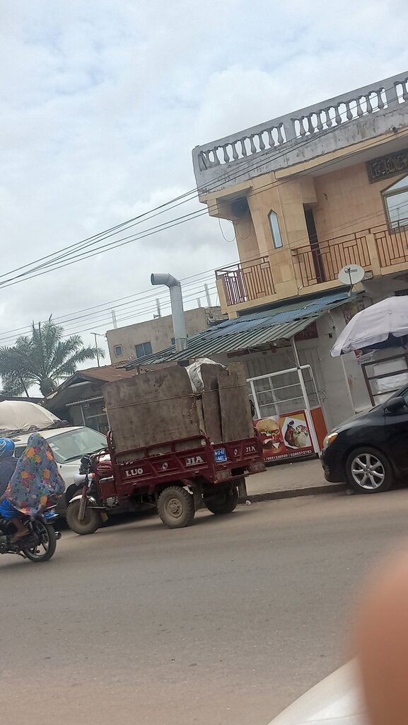 Construction company Chef dolo, Accra, photo